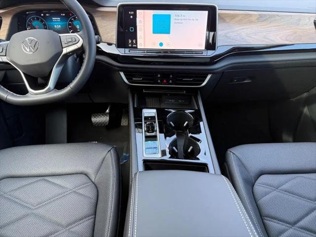2026 Volkswagen Atlas SE with Technology