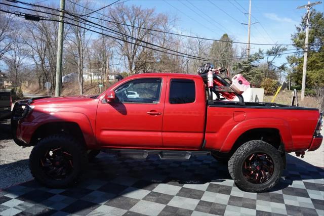 2015 Toyota Tacoma Base