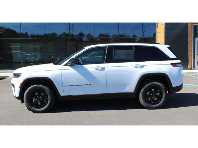 2026 Jeep Grand Cherokee Altitude 4x2