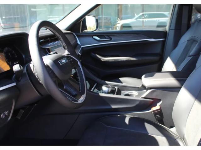 2026 Jeep Grand Cherokee Altitude 4x2