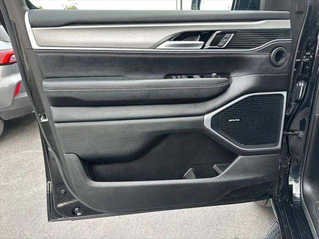 2024 Jeep Wagoneer Series II Carbide
