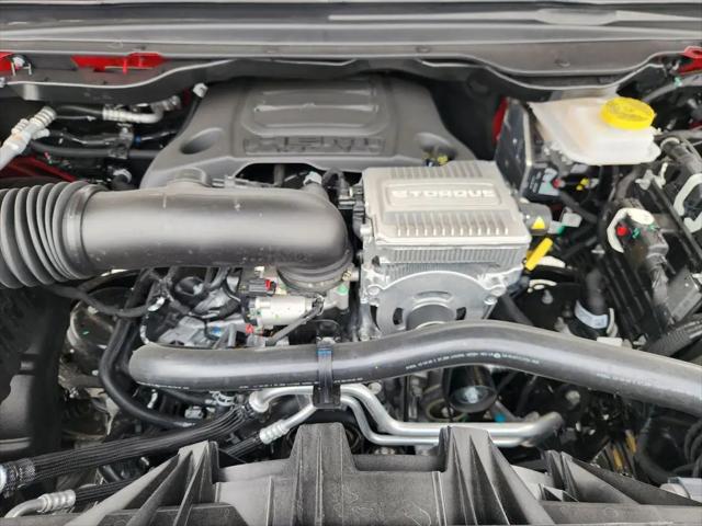 2026 Ram 1500 Lone Star Crew Cab 4x4 5'7" Box