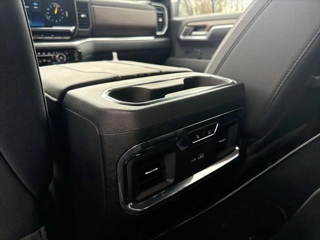 2025 Chevrolet Silverado 1500 4WD Crew Cab Short Bed High Country