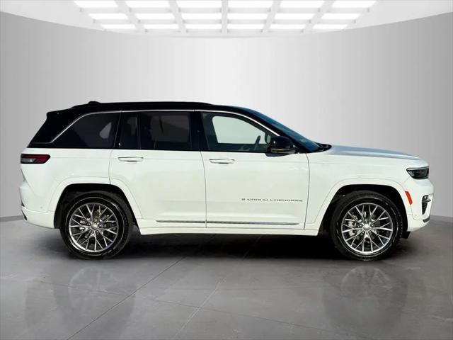 2025 Jeep Grand Cherokee Summit 4x4