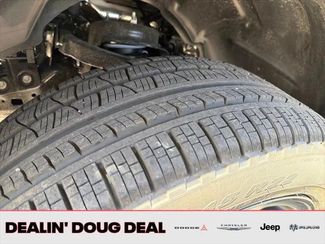 2026 Ram 1500 Laramie Crew Cab 4x4 5'7" Box