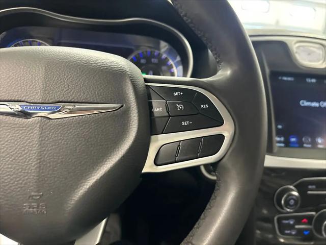2022 Chrysler 300 Touring