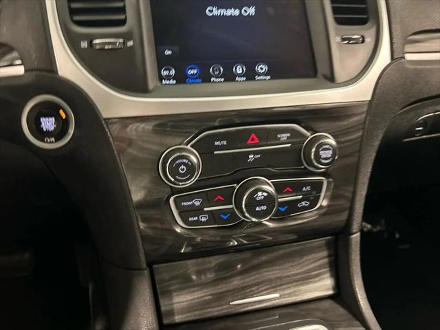 2022 Chrysler 300 Touring