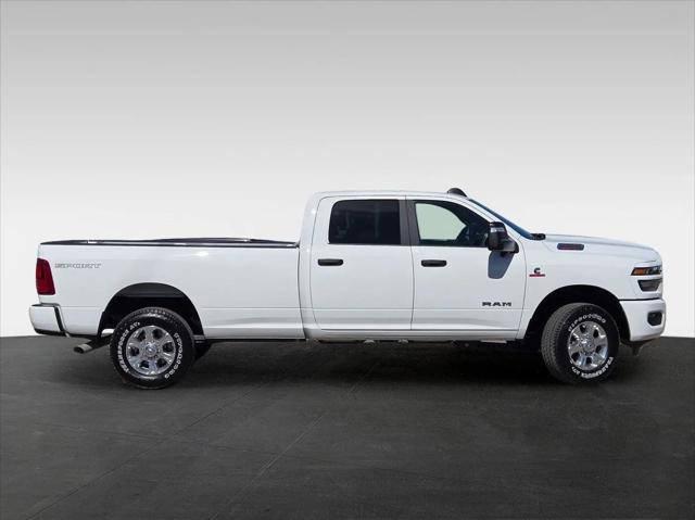 2026 Ram 3500 Big Horn Crew Cab 4x4 8' Box
