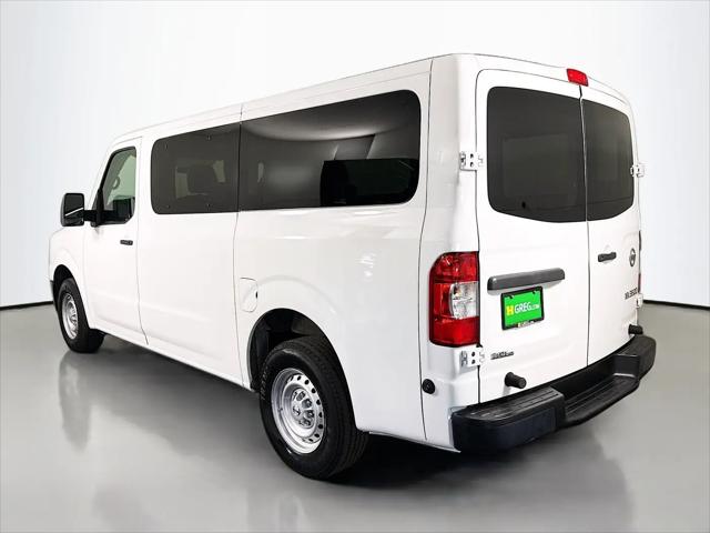 2017 Nissan 3500 S V6