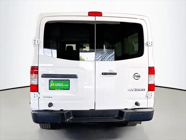 2017 Nissan 3500 S V6