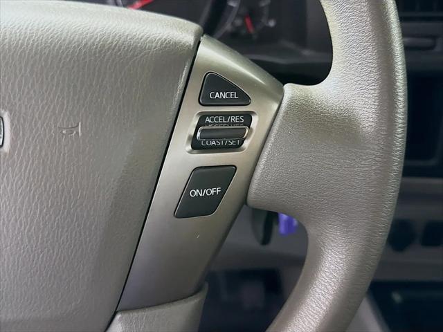 2017 Nissan 3500 S V6
