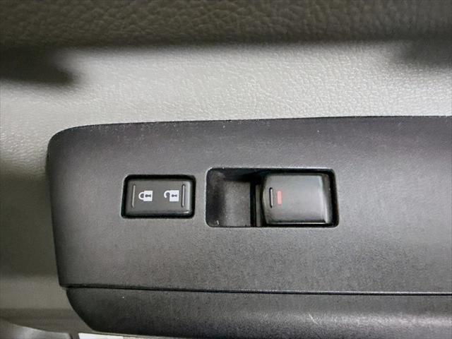 2017 Nissan 3500 S V6