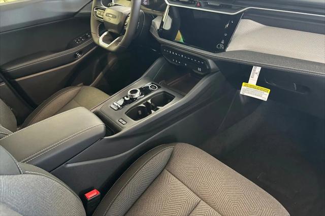 2026 Jeep Cherokee Laredo 4x4