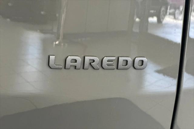 2026 Jeep Cherokee Laredo 4x4