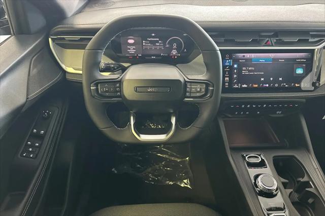 2026 Jeep Cherokee Laredo 4x4