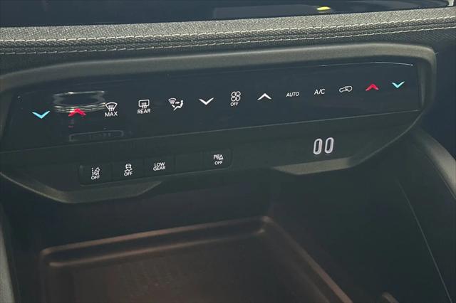 2026 Jeep Cherokee Laredo 4x4