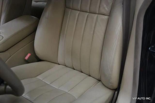 2000 Jaguar XJ Standard