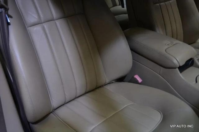 2000 Jaguar XJ Standard