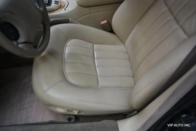 2000 Jaguar XJ Standard