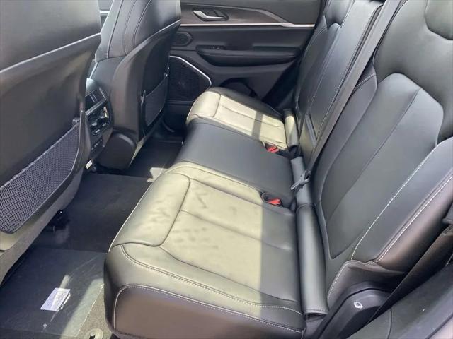 2026 Jeep Grand Cherokee Limited 4x2
