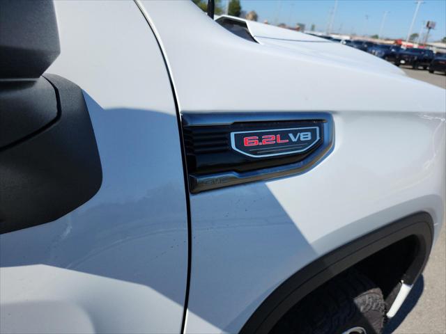 2026 GMC Sierra 1500 Crew Cab, Short Bed, AT4, 4WD