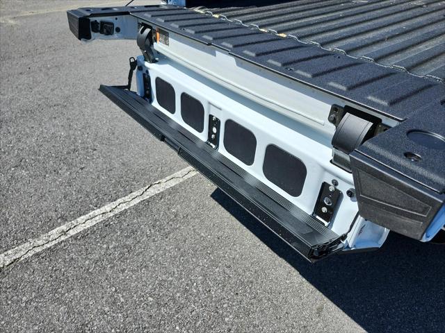 2026 GMC Sierra 3500HD Crew Cab, Long Bed, Denali Dual Rear Wheel, 4WD