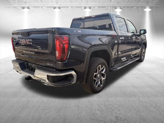 2022 GMC Sierra 1500 4WD Crew Cab Short Box SLT