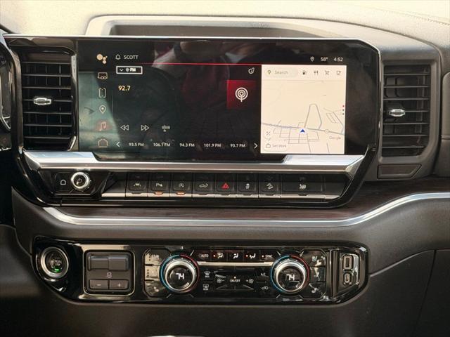 2022 GMC Sierra 1500 4WD Crew Cab Short Box SLT