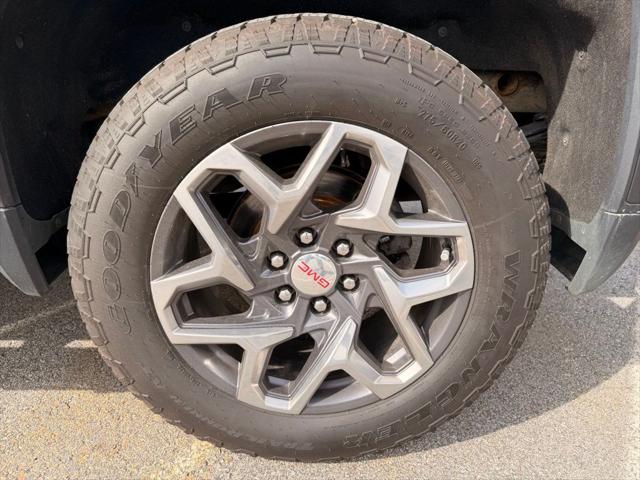 2022 GMC Sierra 1500 4WD Crew Cab Short Box SLT