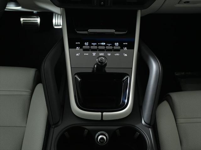 2026 Porsche Cayenne GTS