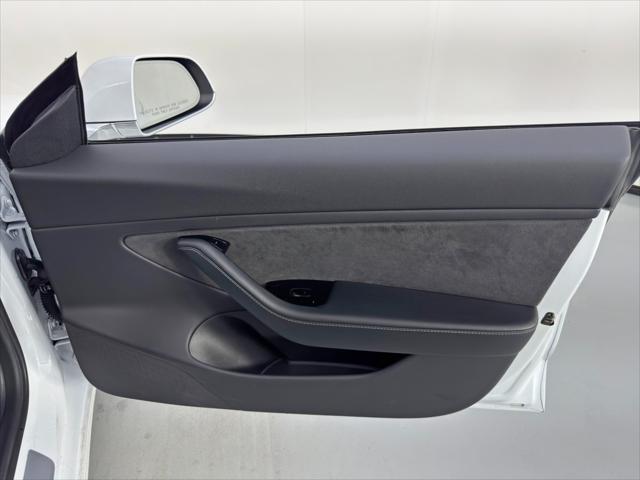 2019 Tesla Model 3 Mid Range