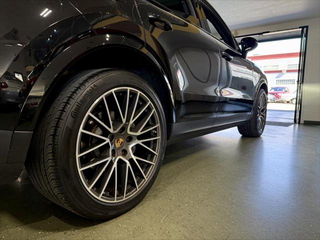 2023 Porsche Cayenne Coupe