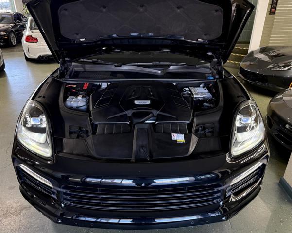 2023 Porsche Cayenne Coupe