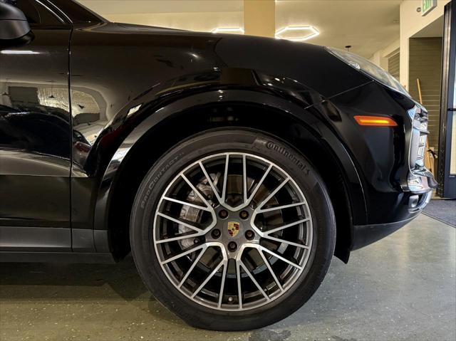 2023 Porsche Cayenne Coupe