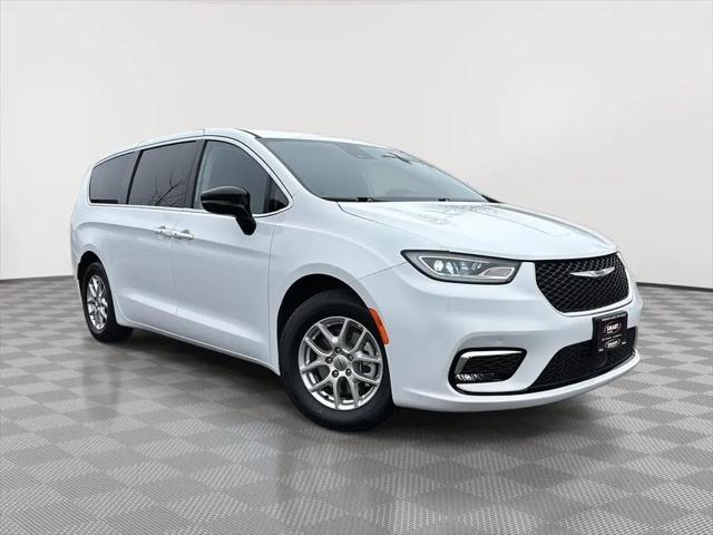 2024 Chrysler Pacifica Touring L for sale in Madison, WI
