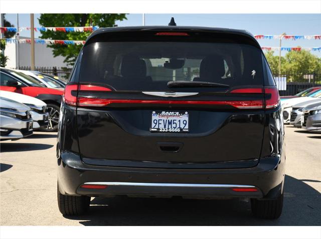 2023 Chrysler Pacifica Hybrid Touring L