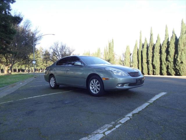 2002 Lexus ES 300 Base 4dr Sedan