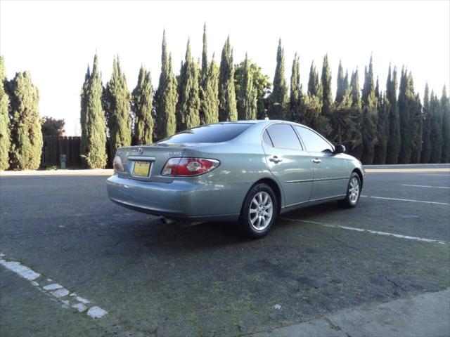 2002 Lexus ES 300 Base 4dr Sedan