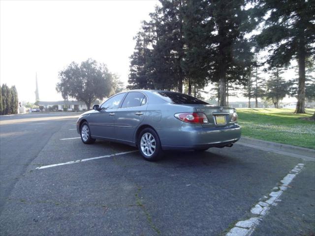 2002 Lexus ES 300 Base 4dr Sedan