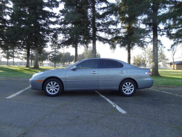 2002 Lexus ES 300 Base 4dr Sedan