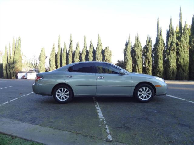 2002 Lexus ES 300 Base 4dr Sedan