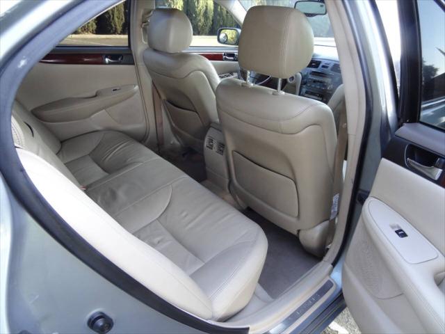2002 Lexus ES 300 Base 4dr Sedan