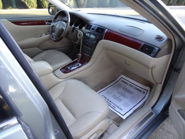 2002 Lexus ES 300 Base 4dr Sedan