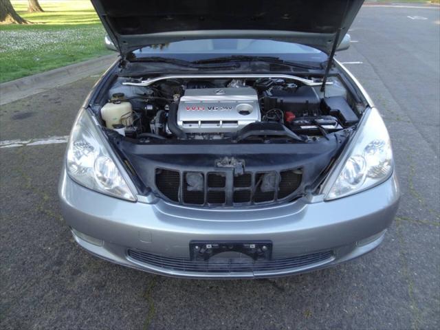 2002 Lexus ES 300 Base 4dr Sedan