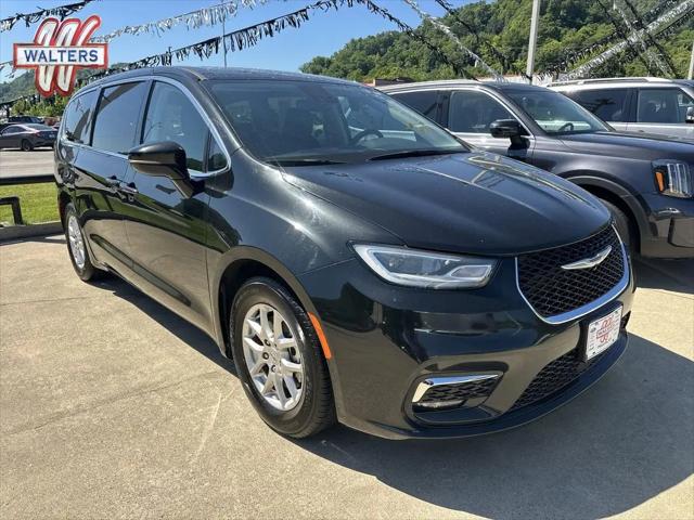 2024 Chrysler Pacifica Touring L for sale in PIKEVILLE, KY