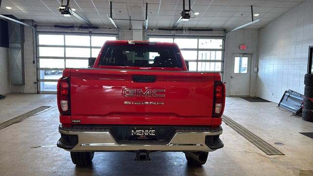 2026 GMC Sierra 2500HD Crew Cab, Standard Bed, Pro, 4WD