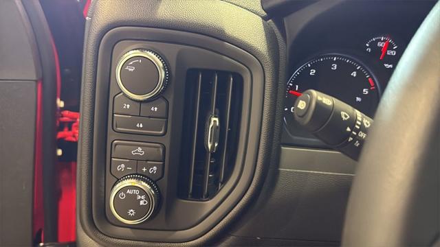 2026 GMC Sierra 2500HD Crew Cab, Standard Bed, Pro, 4WD