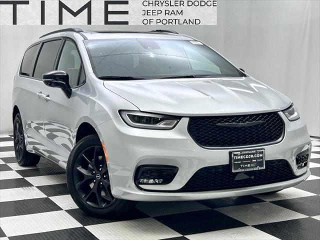 2026 Chrysler Pacifica Limited AWD for sale in Portland, OR