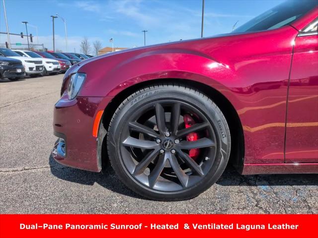 2023 Chrysler 300 300C