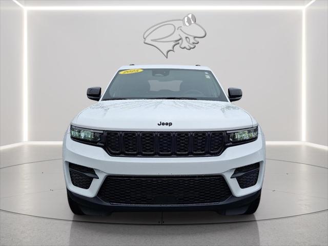 2025 Jeep Grand Cherokee Altitude X 4x4